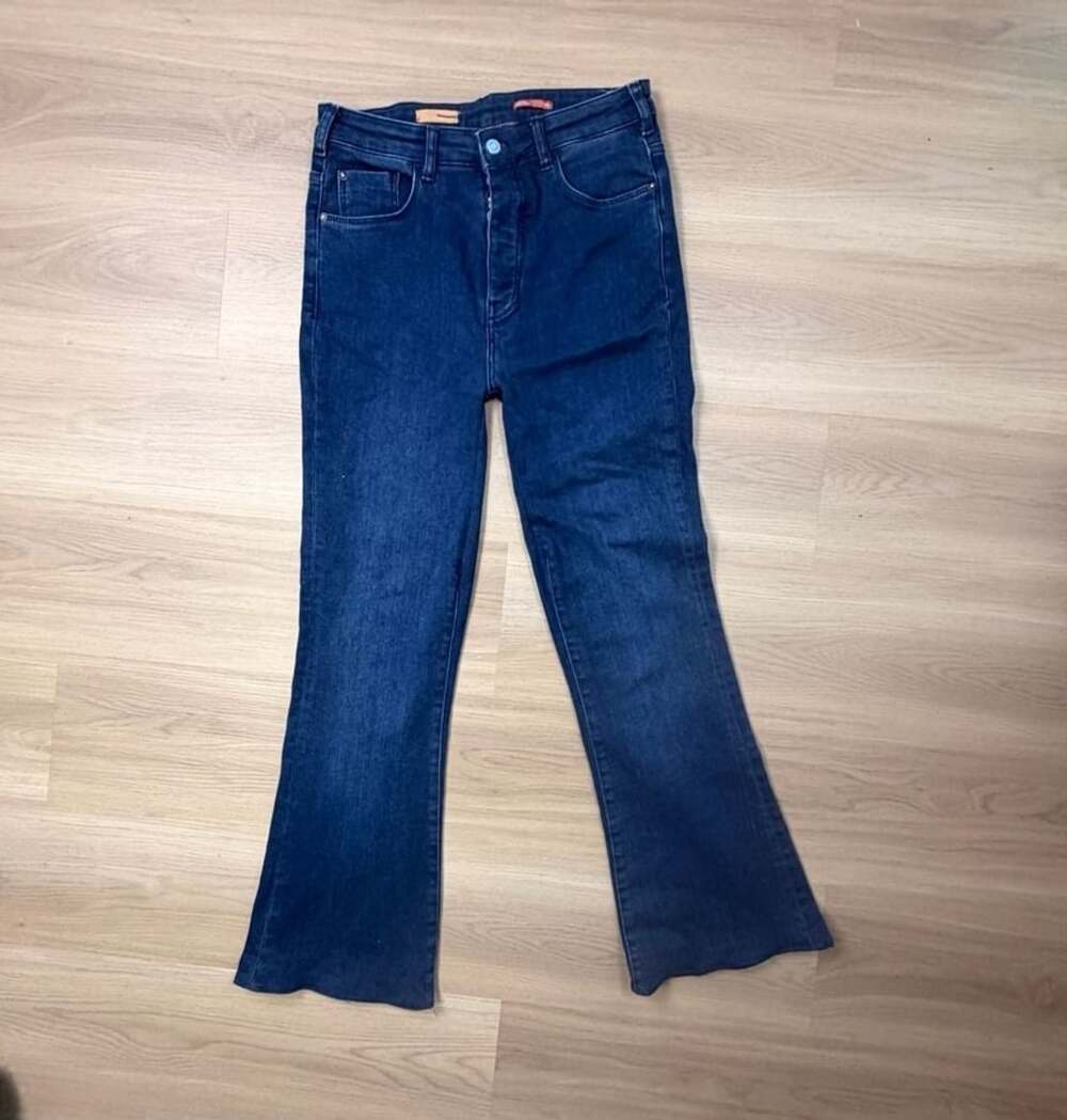 Pilcro Flare Jeans custom Size 28 Dark Wash Denim Blue 27” inseam